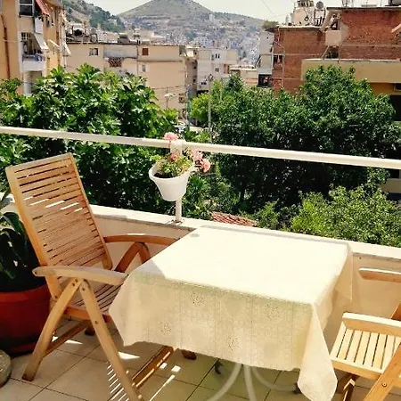 Sunny Apartment In Quiet Part Of Centre Sarande Exterior photo