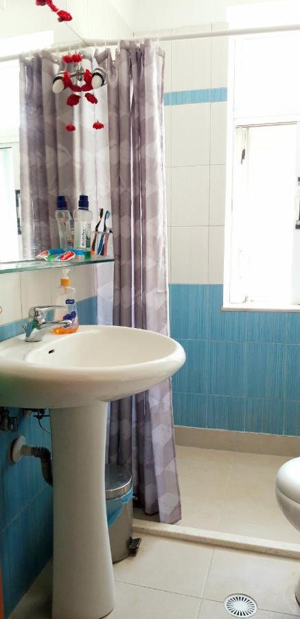 Sunny In Quiet Part Of Centre Apartment *